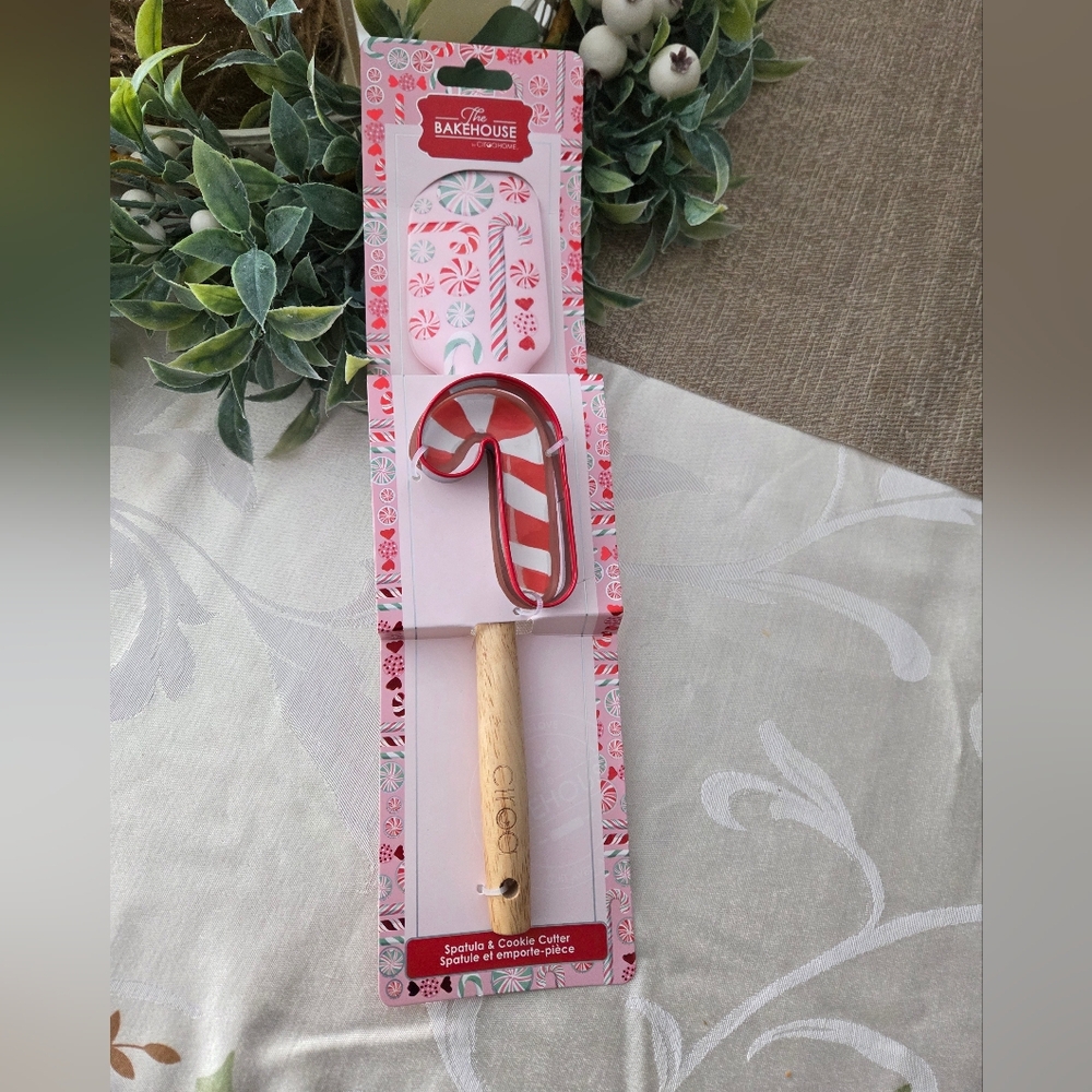 Candy Cane Cookie Cutter & Spatula Set- Red and Silver